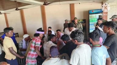 तमाड़ 1: घाटशिला विधानसभा में तमाड़ विधायक विकास सिंह मुंडा ने संगठन के लोगों से की मुलाकात