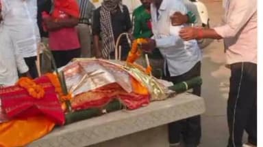 गोला: पोहिला गाँव मे संदिग्ध परिस्थितियों मे महिला की मौत, हिरासत मे दो लोगः बड़हलगंज मे विदेश से लौटे पति ने भाई पर लगाए आरोप