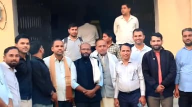 रामगढ़ पचवारा: राजस्थान शिक्षक संघ राष्ट्रीय उपशाखा लालसोट ने बीएलओ की विभिन्न समस्याओं को लेकर उप जिला कलक्टर को सौंपा ज्ञापन