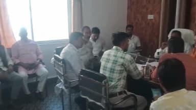 बगोदर: बगोदर प्रखंड कार्यालय में विधायक ने लगाया जनता दरबार, सुनी जनता की समस्याएँ