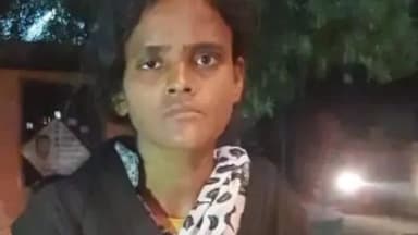 बांसगांव: भुसवल गांव में मिली अज्ञात युवती, नाम-पता बताने में असमर्थ, प्रशासन से मदद की अपील