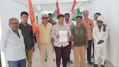 ભેસાણ: ભેસાણ મામલતદાર ને સિંધી સમાજ દ્વારા આવેદન તથા આક્રોશ પ્રદર્શન