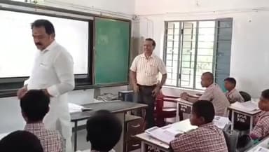 రాజంపేట: జడ్పీహెచ్ఎస్ పాఠశాల సందర్శన, విద్యార్థులతో బోధన తీరుపై వారి అభిప్రాయాలను తెలుసుకున్న, కాటిపల్లి వెంకటరమణారెడ్డి