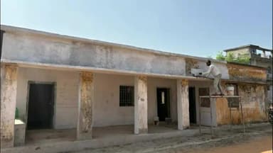 पीरटांड: खुखरा पंचायत में पुस्तकालय भवन सौंदर्यीकरण की नई पहल, शिक्षित गाँव के संकल्प के साथ ग्रामीण हुए एकजुट