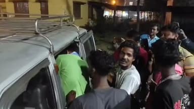 নারায়ণগড়: মকরামপুরে জগদ্ধাত্রী পুজোর মেলা দেখতে এসে পথ দুর্ঘটনায় মেয়ের চোখের সামনে মৃ*ত্যু হল মায়ের!