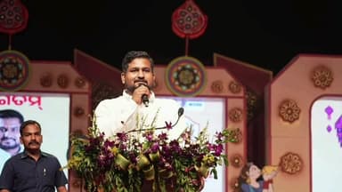 ଗୋପାଳପୁର: ଗୋପାଳପୁର ବେଳାଭୂମିରେ ବୋଇତ ବନ୍ଦାଣ ଉତ୍ସବର ଦ୍ୱିତୀୟ ସଂଧ୍ୟା, ଯୋଗଦେଲେ ଉଚ୍ଚ ଶିକ୍ଷା ମନ୍ତ୍ରୀ