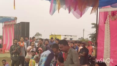 लुण्ड्रा: बुलगा में फुटबॉल प्रतियोगिता के फाइनल मैच में लुण्ड्रा भाजपा मंडल अध्यक्ष सतीश कुमार जयसवाल मुख्य अतिथि रहे