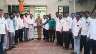 शिरूर कासार: मनोज जरांगे यांच्या हत्येचा कट रचल्याचा आरोप झाल्याने समर्थकांनी शिरूर कासार पोलीस ठाण्यास निवेदन दिले