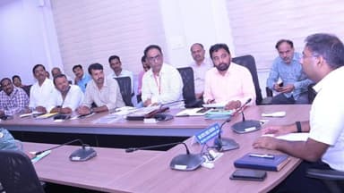 పెద్దపల్లి: పిల్లలకు మెరుగైన విద్యాబోధన అందించాలి జిల్లా కలెక్టర్ కోయ శ్రీహర్ష