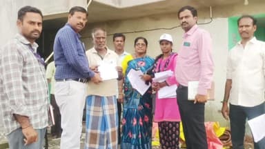 குன்றத்தூர்: படப்பை ஊராட்சியில் வாக்காளர் கணக்கெடுப்பு படிவம் வழங்கும் பணியை ஸ்ரீபெரும்புதூர் சட்டமன்ற தொகுதி வாக்காளர் பதிவு அலுவலர் வழங்கினார்