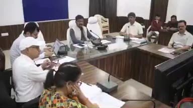 रामपुर बघेलान: स्वास्थ्य व पोषण पर ध्यान दें: कलेक्टर ने दिए सुधार के निर्देश