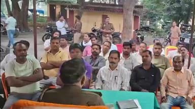 सेवराई: गहमर थाने में व्यापार मंडल संगठन के साथ थाना अध्यक्ष ने की बैठक, चोरी की घटनाओं पर हुई चर्चा