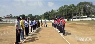 बड़ेराजपुर: विश्रामपुरी में MLA ट्रॉफी ड्यूस बॉल क्रिकेट मैच का शुभारंभ, पहले दिन सरायपाली बसना और नागपूर की टीम ने जीता मैच