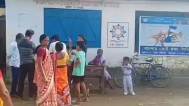 হলদিবাড়ি: নির্বাচন কমিশনের নির্দেশ অমান্য করে নেতার বাড়িতে বসে এসআইআর এ-র ফর্ম বিলি নিয়ে সরগরম হলদিবাড়ি