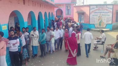 चौसा: चौसा प्रखंड क्षेत्र में गुरुवार को शांतिपूर्ण तरीके से संपन्न हुआ प्रथम चरण का मतदान