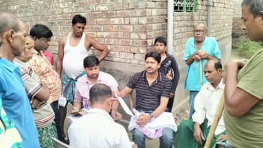 তেহট্ট ২: পলাশীপাড়া বিধানসভার বিভিন্ন এলাকায় বাড়ি বাড়ি এসআইআর এর ফর্ম বিতরণ, বিভিন্ন জায়গায় তৃণমূলের সহায়তা কেন্দ্র