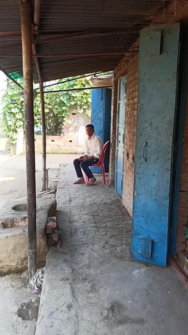 #बिहार #चुनाव2025 #खेसारी_लाल_यादव के नाम पर भीख मांगते हुए @riskyboy_555 #comedy #funny #memes #trending #biharnews