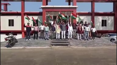 जैसीनगर: राष्ट्रीय गीत वंदे मातरम के 150 साल पूरे होने पर जनपद पंचायत कार्यालय में कार्यक्रम का आयोजन