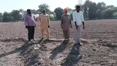 ਜ਼ੀਰਾ: ਪਿੰਡ ਫੱੱਤੇ ਵਾਲਾ ਵਿਖੇ ਸਰਕਾਰੀ ਅਧਿਕਾਰੀਆਂ ਦੀ ਮਿਲੀ ਭੁਗਤ ਨਾਲ ਜਮੀਨ ਤੇ ਧੋਖਾਧੜੀ ਨਾਲ ਨਿਸ਼ਾਨਦੇਹੀ ਕਰਨ ਦੇ ਲੱਗੇ ਇਲਜਾਮ