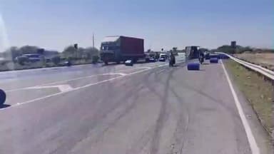 नसीराबाद: राष्ट्रीय राजमार्ग 48 पर भीषण हादसा, केमिकल से भरा ट्रेलर ट्रैक्टर से टकराया, टक्कर से ट्रेलर रोड पर पलटा