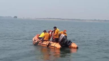 ଅମ୍ବାଭୋନା: ପଥରସେନି ମହାନଦୀ ରେ ଗତଜାଲି ସନ୍ଧ୍ୟା 8 PM ରୁ ମାଛ ମାରିବାକୁ ଯାଇ ନିଖୋଜ: ଆଜି ଅମ୍ବାଭୋନା ଅଗ୍ନିଶମ ବିଭାଗ ଦ୍ୱାରା ଖୋଜା ଖୋଜି ଜାରି