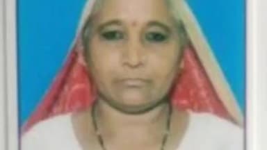 अटेली: दीनदयाल लाडो लक्ष्मी योजना की पहली किस्त मिलने से अटेली के बिहाली गांव में महिलाओं के चेहरे खिले