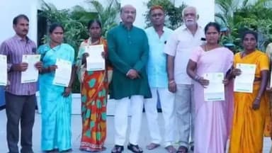 నర్సీపట్నంలో బాధితులకు సీఎం సహాయనిధి చెక్కులను అందించిన ఏపీ శాసనసభ స్పీకర్ చింతకాయల అయ్యన్నపాత్రులు