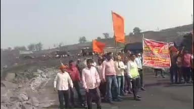 टंडवा: आम्रपाली परियोजना के ठेका मजदूरों का दूसरे दिन भी आंदोलन जारी, आउटसोर्सिंग कंपनी में समायोजन की मांग