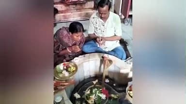 ময়ূরেশ্বর ২: তৃণমূল কংগ্রেসের সাধারণ সম্পাদক অভিষেক বন্দ্যোপাধ্যায়ের জন্মদিনে কলেশ্বরের পুজো দিলেন ময়ূরেশ্বরের তৃণমূল নেতা