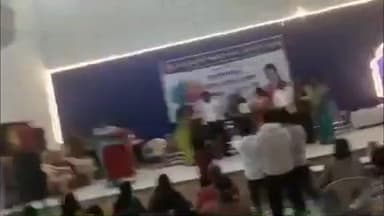 दारव्हा: अंबाई सेवाभावी संस्थेच्यावतीने ‘आर्टिस्ट ऑफ द इयर’ पुरस्काराने दारव्हा येथील प्रगती ठाकरे यांचा सन्मान