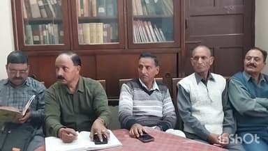 सिहुंता: सेवानिवृत कर्मचरियों के लंबित भुगतान जल्द जारी करे सरकार, हिम आंचल पेंशनर संघ इकाई चम्बा की मासिक बैठक में गूंजा मुद्दा