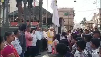 मालेगाव: वंदे मातरम गीत 150 वर्ष झाल्या निमित्त शहरातील छत्रपती शिवाजी महाराज यांच्या पुतळ्यासमोर विशेष कार्यक्रम