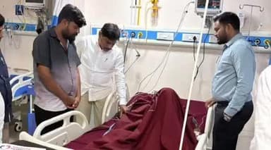 జహీరాబాద్: రోడ్డు ప్రమాదానికి గురై ఆస్పత్రిలో చికిత్స పొందుతున్న సుఖేష్ రెడ్డిని పరామర్శించిన మాజీ ఎంపీ బీబీ పాటిల్