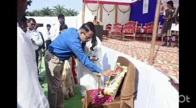 पारशिवनी: वंदेमातरम शताब्दीमहोत्सव निमित्ताने औद्योगिक प्रशिक्षणसंस्था मार्फत "बंदे मातरम' सामुहिकगीत गायन कार्यक्रम पारशिवनीत सा