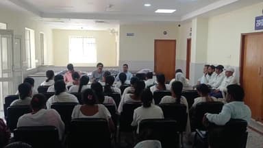 महागामा: राष्ट्रीय कुष्ठ उन्मूलन कार्यक्रम के लिए स्वास्थ्य कर्मियों को महागामा में मिला एक दिवसीय प्रशिक्षण