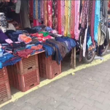 थानागाजी: थानागाजी में नगर पालिका प्रशासन ने खींची सीमा रेखा, ठेली व रेहड़ियों से आमजन को मिलेगी जाम से मुक्ति