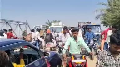 मानसी: मां कात्यायनी मंदिर जाने वाले पुल संख्या 50 और 51 पर लगा महाजाम, लोगों को हुई परेशानी