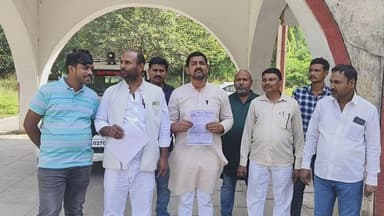 किसानों की फसलों की मुआवजा को लेकर घोसी नवनिर्माण मंच डीएम से मिला, बेमौशम बारिश से फसल हुई है बर्बाद
#MAU #maunews #G...