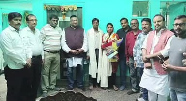 बाघमारा/कतरास: कतरास: चार्टर्ड अकाउंटेंट परीक्षा पास करने पर सोनम गुप्ता को समाज ने किया सम्मानित