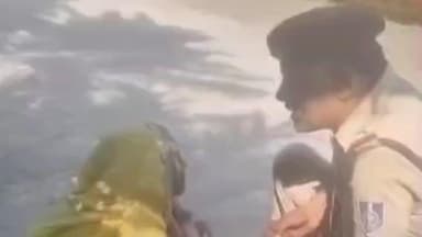 दलौदा: दलोदा थाने में बुजुर्ग महिला ने बताई पीड़ा, ASI ने बैठकर सुनी समस्या, बेटा नहीं दे रहा खाने को धान