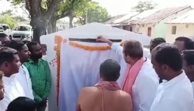 రామారెడ్డి: ఎస్సీ కాలనీలో రూ. 40 లక్షల వ్యాయామంతో సీసీ రోడ్లు, డ్రైనేజీ పనులకు శంకుస్థాపన చేసిన ఎల్లారెడ్డి ఎమ్మెల్యే మదన్ మోహన్