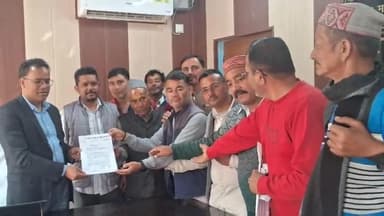 कपकोट: बदहाल स्वास्थ्य सेवाओं में सुधार की मांग को लेकर कांग्रेस ने SDM कपकोट को ज्ञापन सौंपा, नहीं हुआ सुधार तो 10 नवंबर से धरना