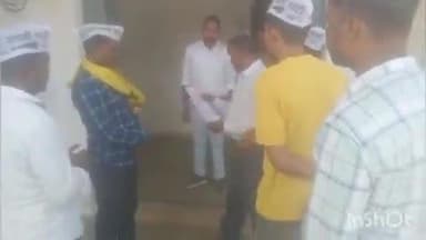 अन्तागढ़: किसानों को फसल बीमा राशि प्रदान करने के लिए आप पार्टी यूथ विंग ने एसडीएम अंतागढ़ को सौंपा ज्ञापन