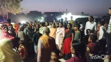 सोनभद्र बंशी सुर्यपुर: बंसी में मतदाताओं को जागरूक करने के लिए संध्या चौपाल का आयोजन