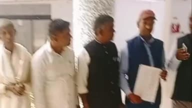 रंका: चटकमान गांव के ग्रामीणों ने पत्थर खदान पट्टा रद्द करने की मांग के साथ उपायुक्त को आवेदन सौंपा