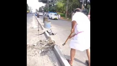 തൃശൂർ: തൃശ്ശൂർ മുതുവറയിൽ ഡിവൈഡർ തല്ലിത്തകർത്ത് മുൻ എംഎൽഎ അനിൽ അക്കര