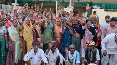 माण्डलगढ़: बीगोद में सब्जी मंडी और हाथ ठेले वालों ने किया प्रदर्शन