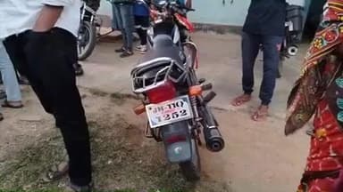 मरकच्चो: मरकच्चो-बरियारडीह मार्ग पर गडरगड़ीहा में दो बाइक की टक्कर, एक चालक गंभीर रूप से घायल