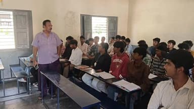 ఆర్మూర్: ఇంటర్ బోర్డ్ నిబంధనలను అతిక్రమిస్తే చర్యలు: ఆర్మూర్ లో జూనియర్ కళాశాలలను ఆకస్మిక తనిఖి చేసిన DIEO రవికుమార్