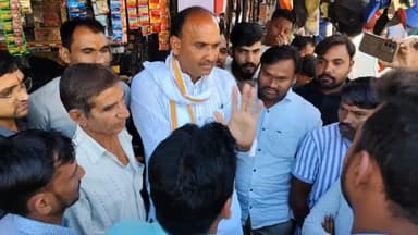 बकानी: बखानी विधायक सुरेश गुर्जर ने स्मार्ट मीटर का जमकर विरोध किया, अभियंता को दिया ज्ञापन